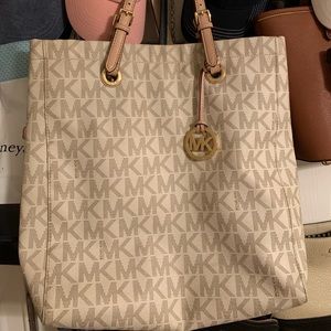 MK (gently used) purse